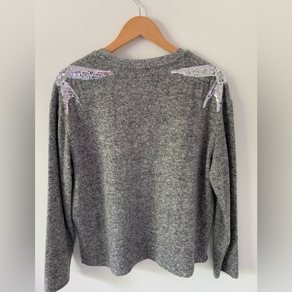NWOT H&M Gray Sweater with Silver Sequin Bird Appliqués at Shoulders - Picture 2 of 6